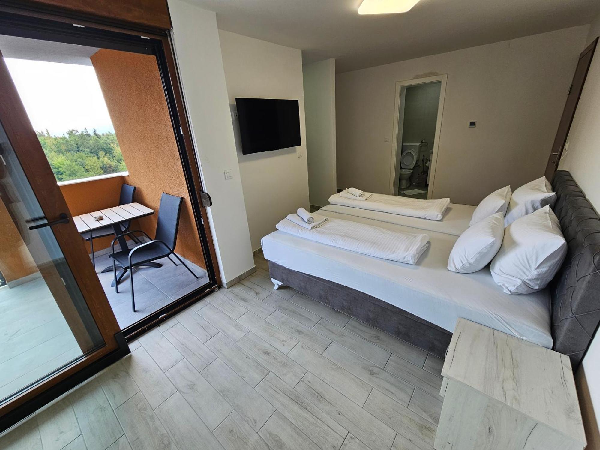 Maiden Water Resort Sarajevo Bagian luar foto