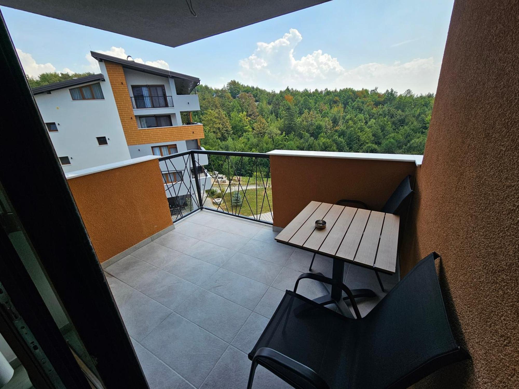 Maiden Water Resort Sarajevo Bagian luar foto
